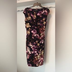 Lauren by Ralph Lauren floral v-neck, cap sleeve dress with ruched side